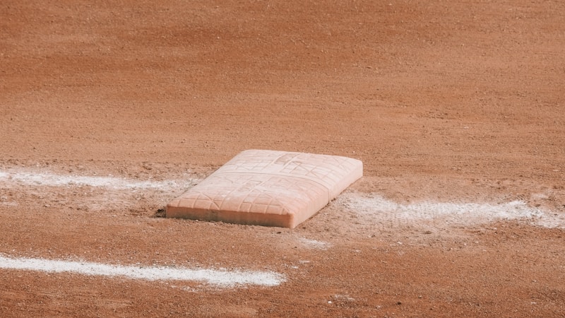 野球の膝当ては100均で代用できる?選び方・作り方・使うときの注意点をやさしく解説
